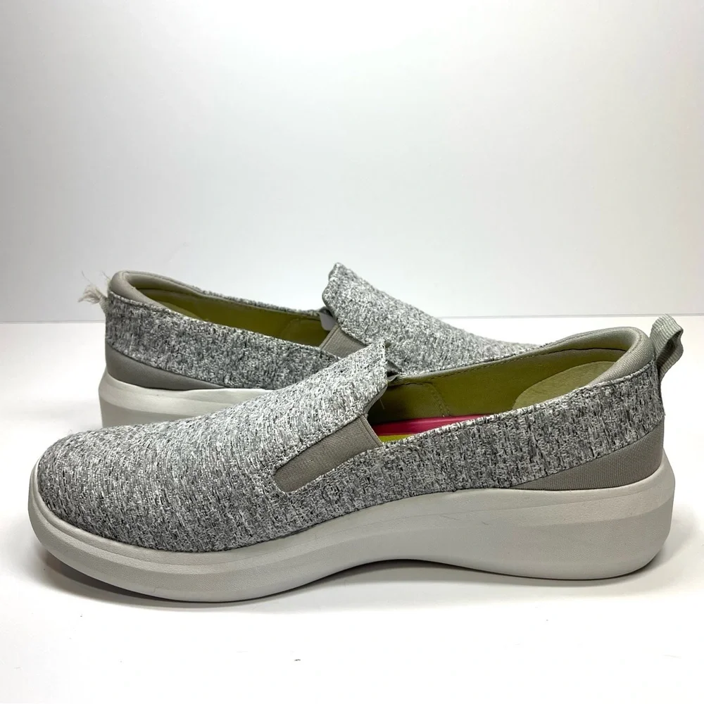 Ryka‎ Sneaker Women’s Size 10M Gray Ally Slip On Gray
